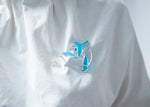 Load image into Gallery viewer, Mass Iceberg Brooch
